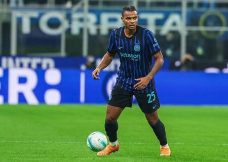 آکانجی خواستار حضور دائمی در اینتر