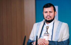 رهبر انصارالله: در کنار جمهوری اسلامی ایران ایستاده‌ایم