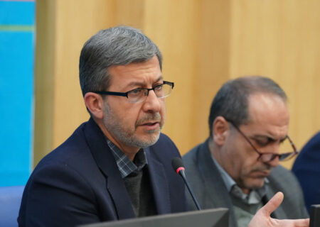 استاندار اصفهان: بانوان نقش کلیدی در توسعه پایدار استان دارند