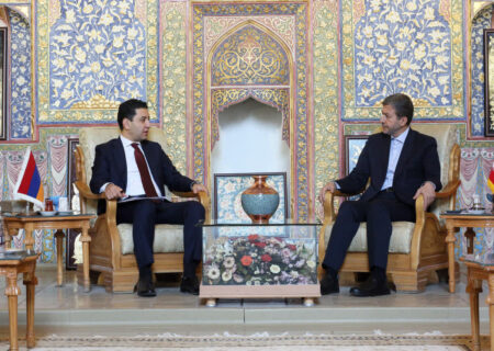 تأکید سفیر ارمنستان بر توسعه همکاری‌های اقتصادی و فرهنگی با اصفهان