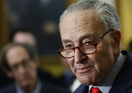 سناتور آمریکایی: طرح صلح ترامپ هدیه‌ای تمام‌عیار به پوتین است