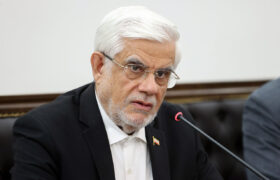 عارف: مخالف تصمیمات دولت، نمی‌تواند به عنوان مدیر ارشد دولت باقی بماند