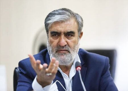 عزیزی: حل مشکلات معیشتی مردم وظیفه خود ماست