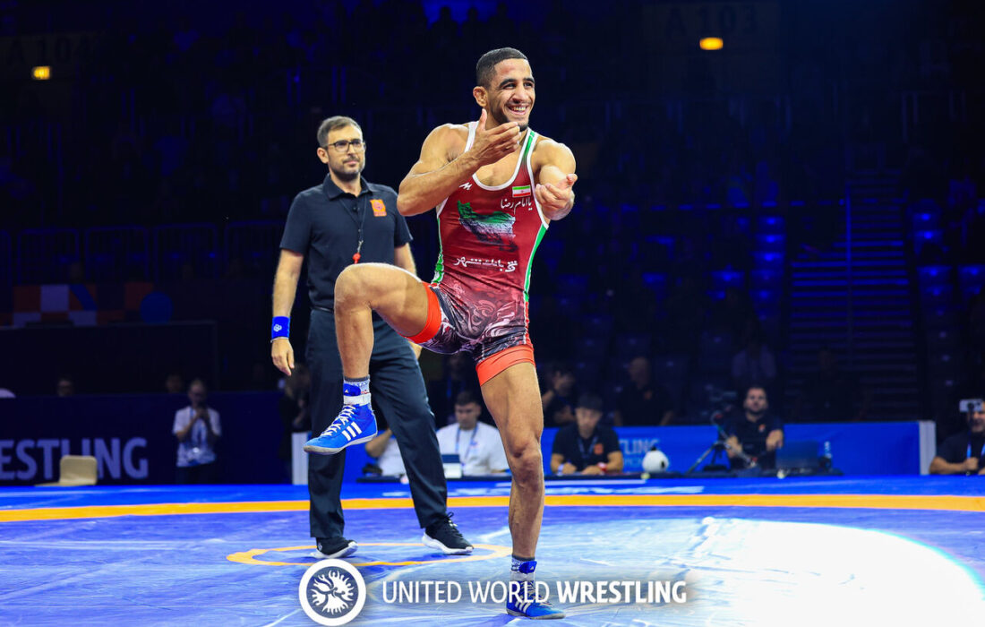 رحمان عموزاد نخستین مدال طلای کشتی آزاد ایران را به نام خود ضرب کرد