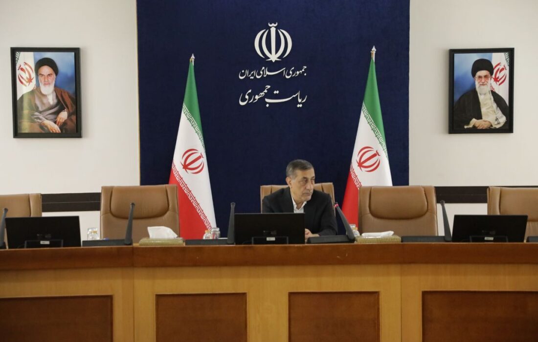 قائمپناه: پرداختها باید مبتنی بر عملکرد واقعی باشد