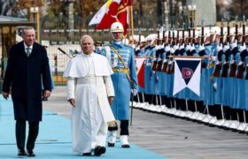 پاپ درباره خطر درگیری‌های جهانی بر آینده بشریت هشدار داد