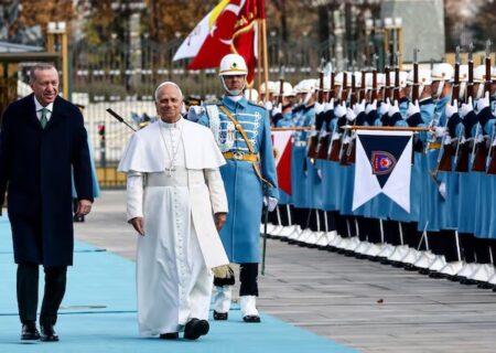 پاپ درباره خطر درگیری‌های جهانی بر آینده بشریت هشدار داد