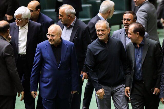 رئیس‌جمهور وارد مجلس شورای اسلامی شد