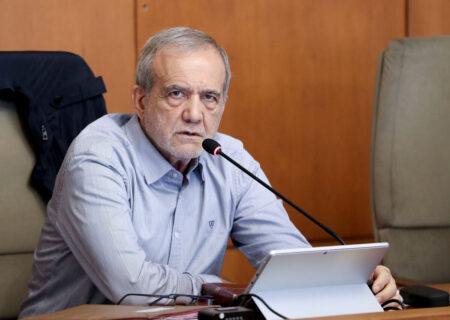 پزشکیان بر تسریع در اجرای طرح‌های مهار گازهای مشعل تاکید کرد