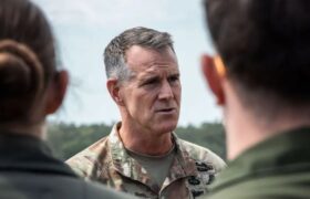 پولیتیکو: ترامپ رئیس جدید آژانس امنیت ملی و فرماندهی سایبری آمریکا را به سنا معرفی کرد