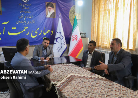 نشست بررسی پروژه‌های عمرانی دهیاری رحمت آباد