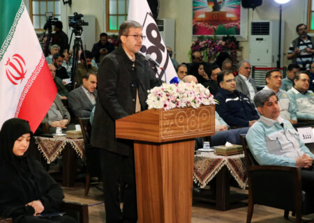 استاندار اصفهان:افتتاح فاز اول انتقال آب خلیج فارس به صنایع اصفهان؛ گامی بلند در مسیر احیای زاینده‌رود و تضمین آینده صنعت است