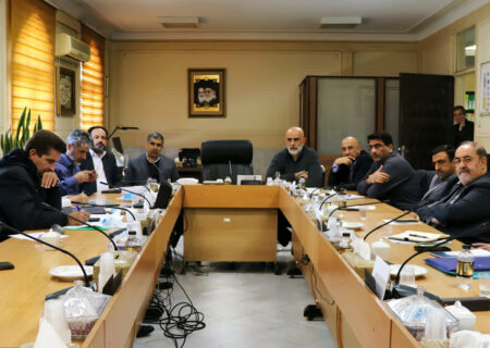 حمایت بخش خصوصی از تدوین سند توسعه سمیرم/ ایجاد «کریدور گردشگری» در دستور کار استانداری