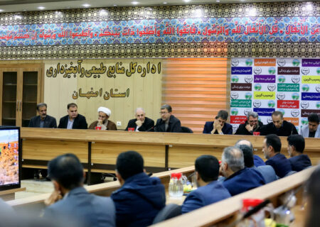 ضرورت فرماندهی واحد و پایداری در طرح‌های درختکاری و زیست‌محیطی