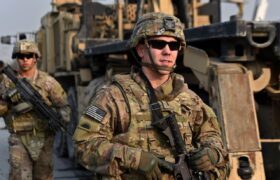 یورش نظامیان آمریکایی به شهرک الشحیل در شرق سوریه