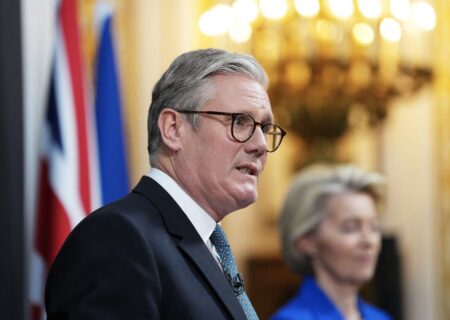 جنگ اوکراین محور گفت‌ وگوی نخست وزیر انگلیس و رئیس کمیسیون اروپا