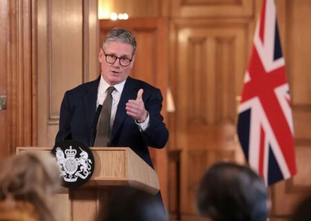 آیا ۲۰۲۶ سال سقوط دولت استارمر است؟