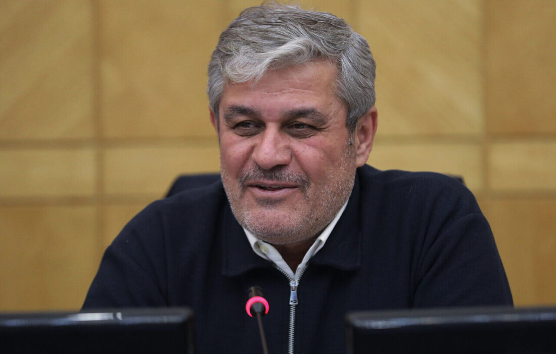 تاجگردون: گزارش عملکرد سالانه و اصلاح قانون برنامه هفتم به طور همزمان بررسی شود