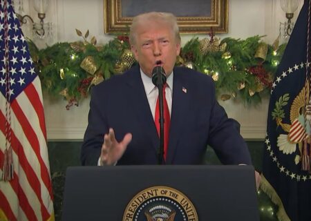 ترامپ ادعاهای خود درباره برنامه هسته‌ای ایران و پایان دادن به ۸ جنگ را تکرار کرد