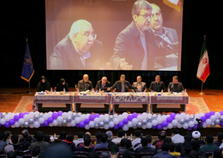 استاندار اصفهان از دانشجویان برای ایده پردازی راهبردی دعوت کرد