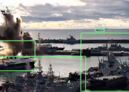 گزارش‌های متفاوت مسکو و کی‌یف از حمله اوکراین به زیردریایی روسیه