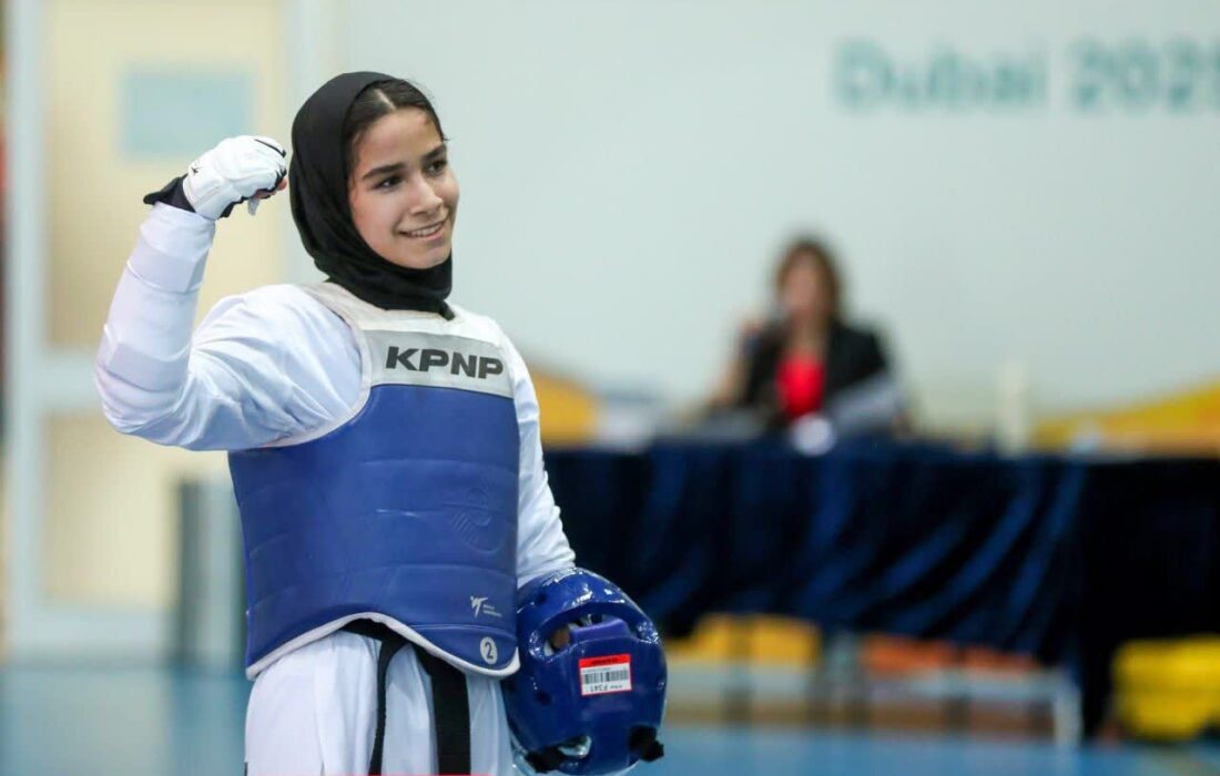 مدال نقره پاراآسیایی ۲۰۲۵ بر گردن بانوی پاراتکواندوی اصفهانی