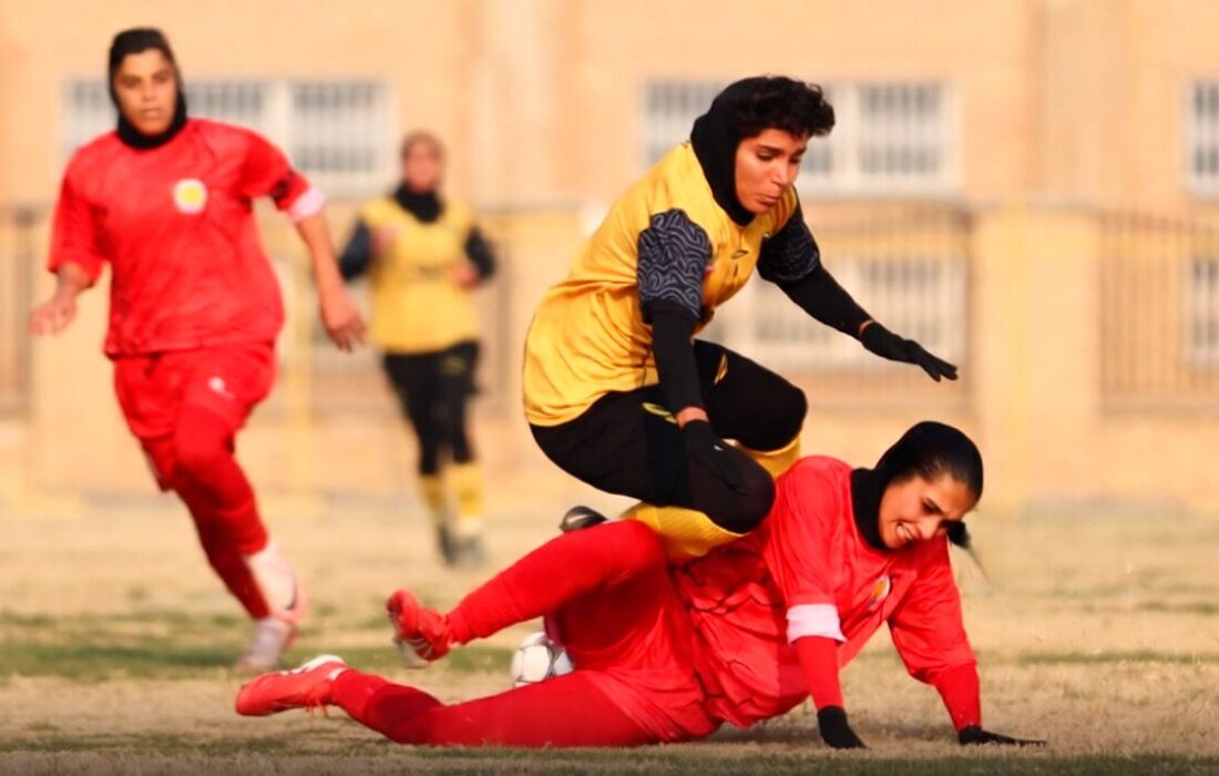 توقف تیم فوتبال زنان سپاهان مقابل پالایش گاز ایلام