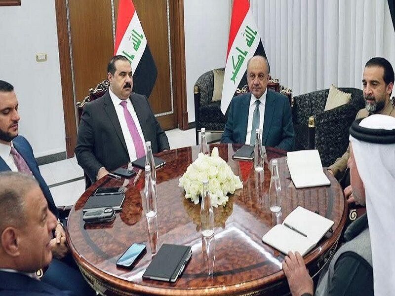 تنور داغ رایزنی‌ها میان گروههای سیاسی عراق در آستانه نخستین جلسه مجلس