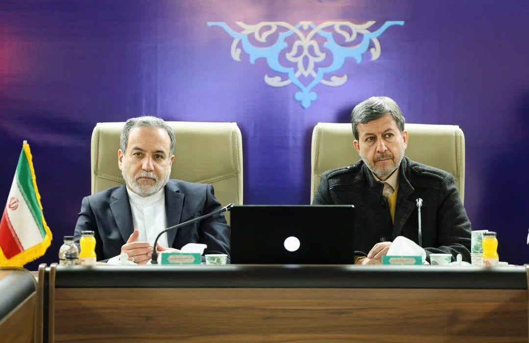 عراقچی: نمایشگاه فناوری‌های سبز اصفهان، گام نخست برای آینده‌ای پاک و خوداتکاست