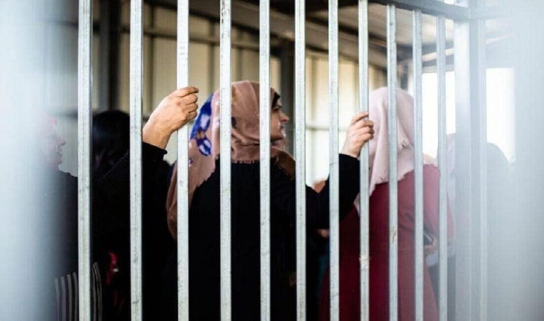 حمله به اسرای زن و هتک حرمت آنها جنایت جنگی تمام‌عیار است