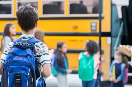 مقررات آموزشی در مدارسِ جهان