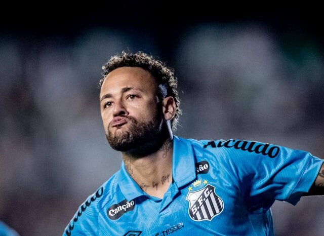 درخشش نیمار با پیراهن سانتوس