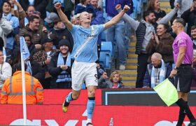 کامنت هالند زیر پست‌های مرموش و صلاح در اینستاگرام