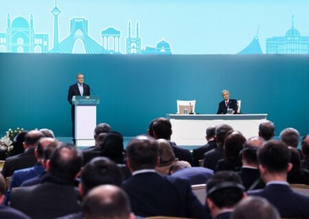 پزشکیان: شبکه‌ای پایدار از همکاری میان بخش‌های خصوصی ایران و قزاقستان ایجاد می‌کنیم