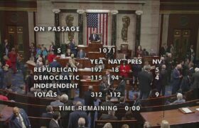 تصویب لایحه بودجه نظامی آمریکا؛ نگرانی از پاسخگو نبودن ترامپ و پنتاگون