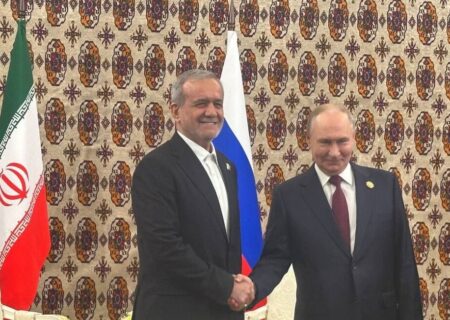 روسای جمهور ایران و روسیه در عشق آباد با یکدیگر دیدار کردند