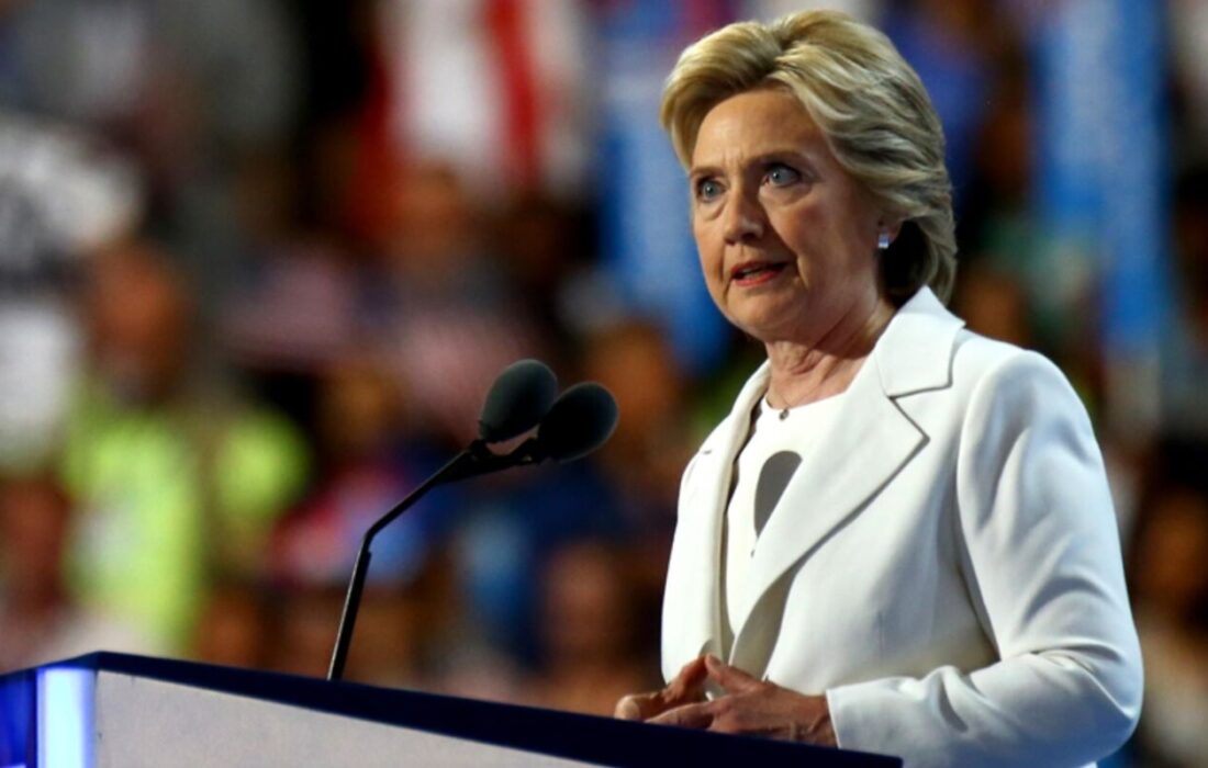 کلینتون: سند جدید امنیت ملی، آمریکا را بیدلیل از اروپا دور میسازد