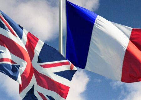 گفت و گوی فرانسه و انگلیس درباره استقرار ناتو در گرینلند
