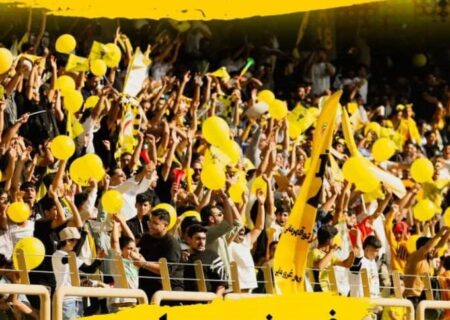 دیدار تیم‌های فجر سپاسی و پرسپولیس تهران بدون تماشاگر در شیراز