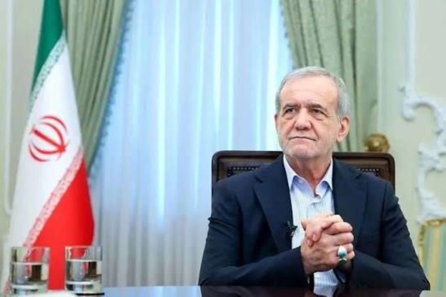 رییس جمهور: ملت ایران با حضور مقتدرانه خود به طراحیهای شوم دشمنان پاسخ کوبندهای داد