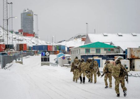 دستور آماده‌باش به نیروهای دانمارکی برای مقابله با حمله احتمالی آمریکا به گرینلند