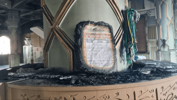 ۲۲دی با قرآن به راهپیمایی بیایید