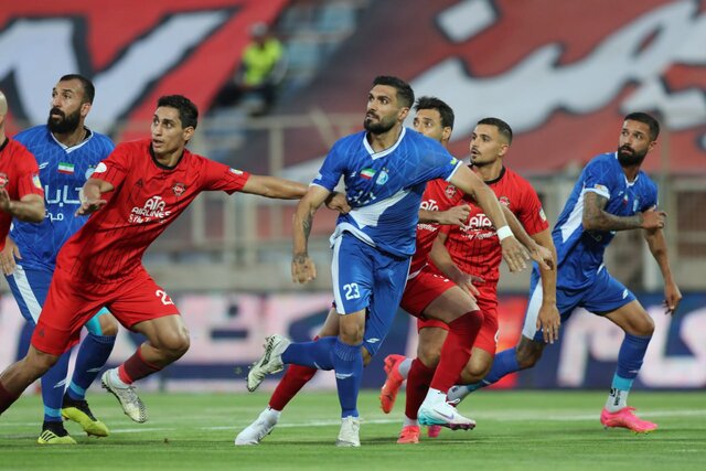 آغاسی در آستانه جدایی از استقلال