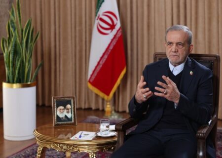 پزشکیان: اعتراضات مردم را به‌حق می‌دانیم/مردم صف‌شان را از اغتشاشگران جدا کرده‌اند