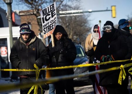 نیویورک تایمز: دولت ترامپ بی‌شرمانه دروغ می‌گوید