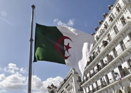 الجزایر کاردار سفارت فرانسه را احضار کرد