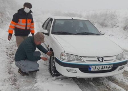 تردد در گردنه‌های چهارمحال و بختیاری با زنجیرچرخ امکان‌پذیر است