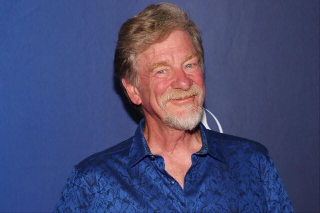 راجر آلرز کارگردان «شیرشاه» درگذشت