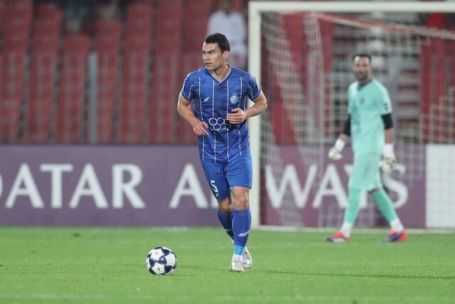 استقلال تنها با یک خارجی مقابل تراکتور