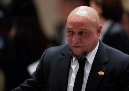 روبرتو کارلوس: دچار حمله قلبی نشده‌ام